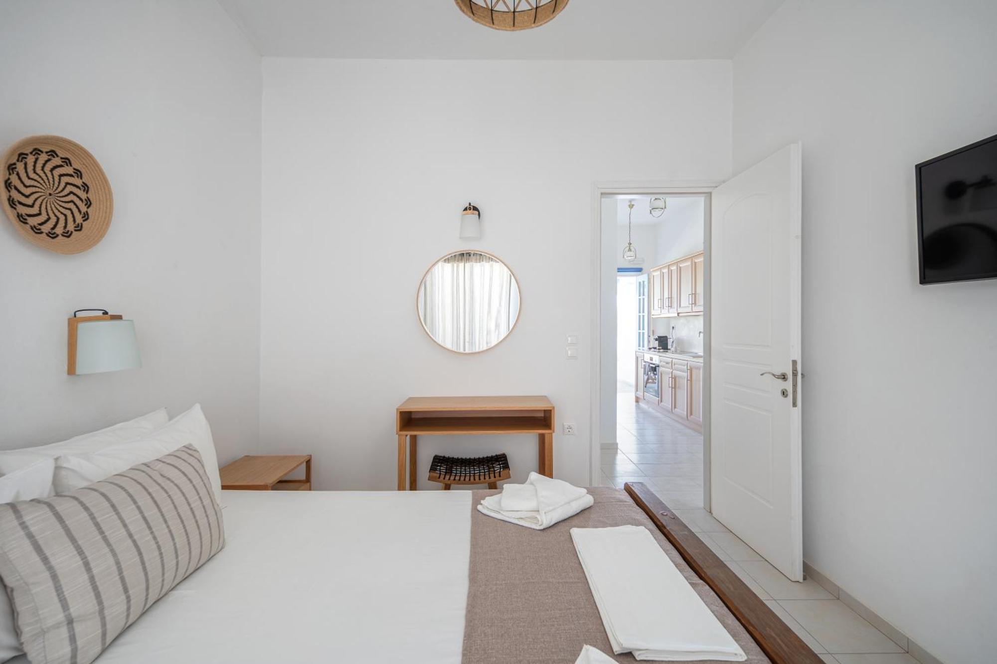 Galazio Seaside Apartments Livadakia Exterior photo